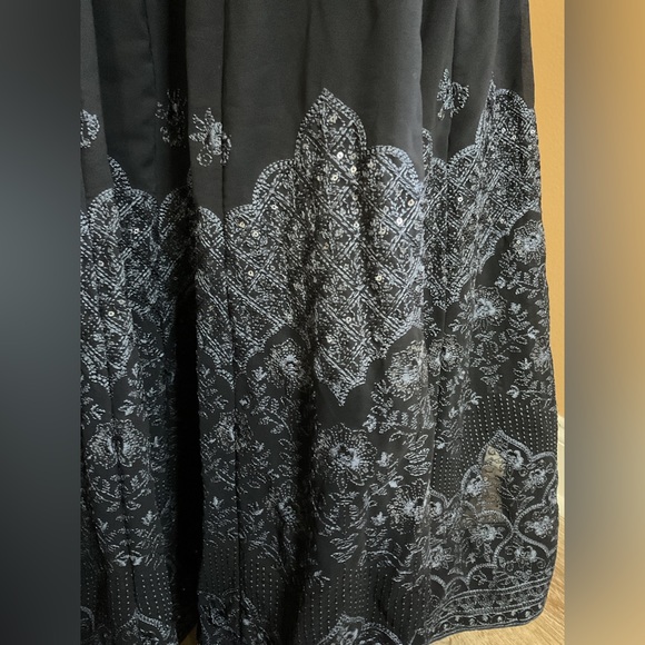 🐘 Embroidered Georgette Lehenga in Navy Blue - Picture 8 of 16